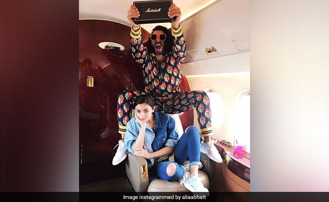 <i>Gully Boy</i> Begins. Alia Bhatt And Ranveer Singh Post Updates