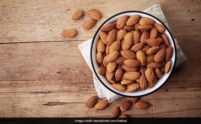 दिमाग को तेज़ बनाना है तो इन फूड्स का करें सेवन