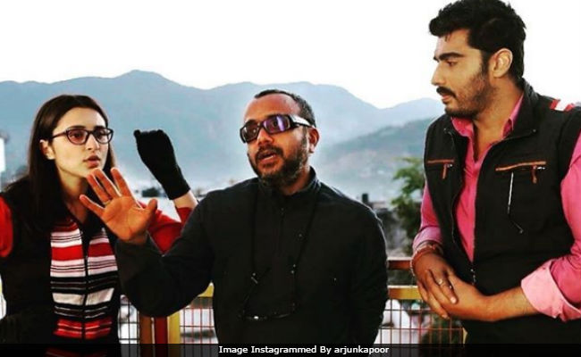 Arjun Kapoor Wraps <i>Sandeep Aur Pinky Faraar</i> With A Pic With Parineeti Chopra And The Director