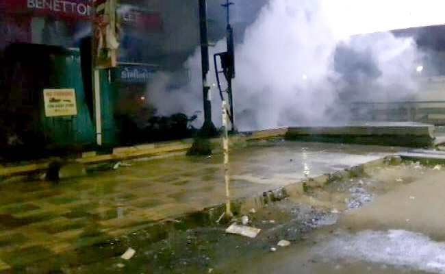 'पद्मावत' पर हिंसा: अहमदाबाद में आगजनी, जयपुर में चक्‍का जाम, 200 अरेस्ट