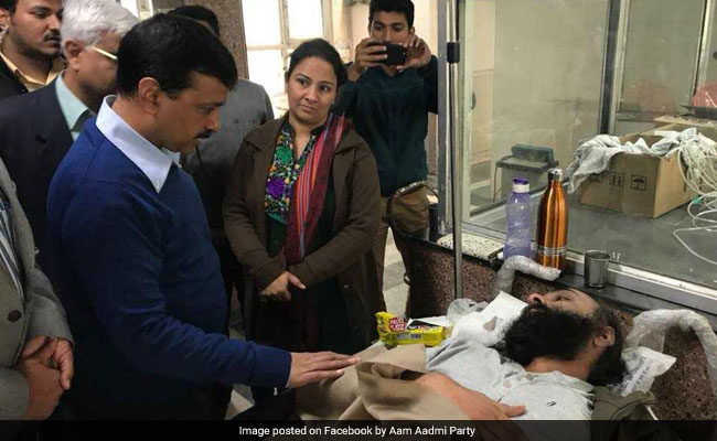 Fill Vacant Posts In Hospital, Arvind Kejriwal 'Pleads' Lieutenant Governor