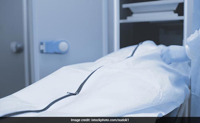 अचानक खर्राटे लेने लगी 'डेड बॉडी', पोस्टमार्टम करने वाले भी हुए हैरान