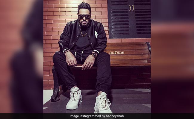 Badshah के 'करे जा' ने मचाई धूम, 24 घंटे में देख चुके हैं एक करोड़ लोग, लिरिक्स सुनकर कह पड़ेंगे  OMG!