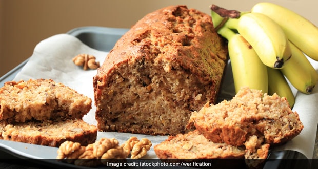 Banana cake recipe with Nutella cream cheese frosting