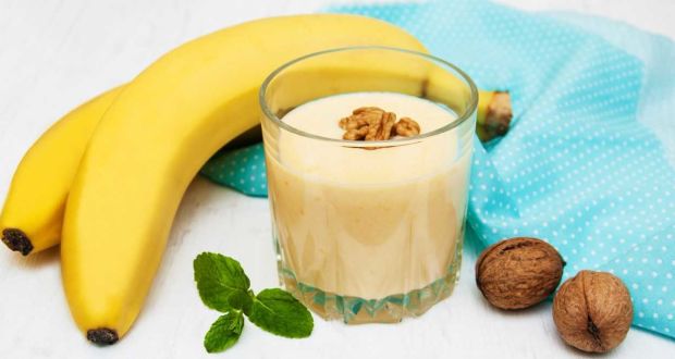 banana walnut lassi