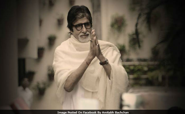 Happy New Year 2018: Amitabh Bachchan, Priyanka Chopra And Other Celebs Post Wishes