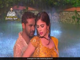 Bigg Boss 11: फिनाले में पुनीश-बंदगी ने लगाई आग, Video में देखें इनकी हॉट परफॉर्मेंस Bigg Boss 11: फिनाले में पुनीश-बंदगी ने लगाई आग, Video में देखें इनकी हॉट परफॉर्मेंस