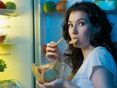 Weight Loss Tips: Does Eating Late At Night Cause Weight Gain?