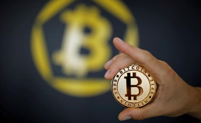 Bitcoin Slides 10% In A Day, Approaches 3-Month Low