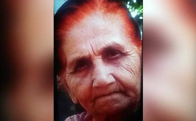 दिल्ली : फ्लैट में अकेली रहने वाली बुजुर्ग महिला की धारदार हथियार से निर्मम हत्या