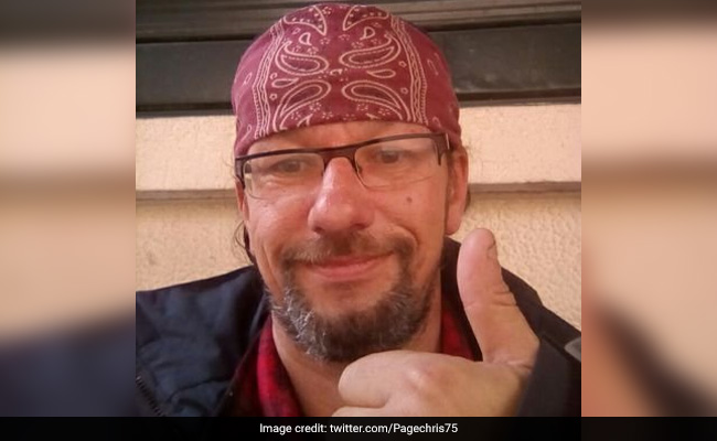 Down But Not Out: French Homeless Man Takes Twitter By Storm