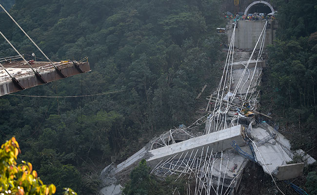 Bridge Collapse Kills 10 In Colombia Bridge Collapse Kills 10 In Colombia