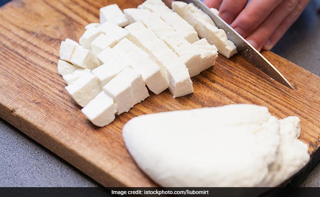 World Diabetes Day: 6 High-Protein Snacks Diabetics Should Eat To Manage Blood Sugar Levels