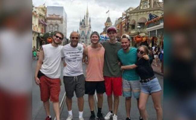 Dad Wore T-Shirt At Disney World That Said 'In Need Of Kidney.' It Worked