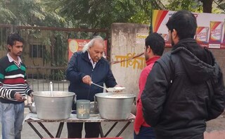 Dadi Ki Rasoi: A Noida-Based Man's Initiative To Provide Quality Meal At Just Rs 5
