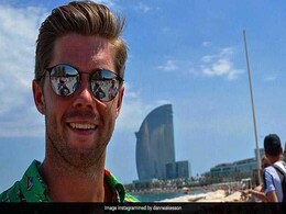 श्रीनगर : गुलमर्ग में हिमस्खलन की चपेट में आने से स्वीडिश स्कीयर की मौत, एक अन्य को बचाया गया श्रीनगर : गुलमर्ग में हिमस्खलन की चपेट में आने से स्वीडिश स्कीयर की मौत, एक अन्य को बचाया गया