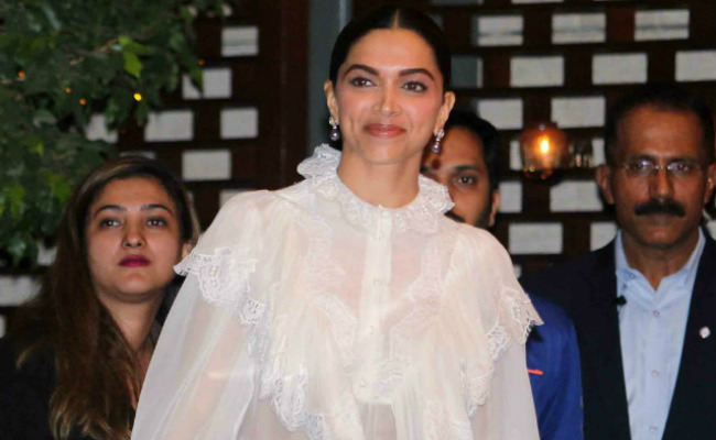 'Deepika Padukone Is Beautiful, Cameras Love Her,' Says Vishal Bhardwaj