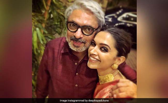<i>"Padmaavat'</i> Releases. Deepika Padukone Posts Pic With 'Main Man' Sanjay Leela Bhansali