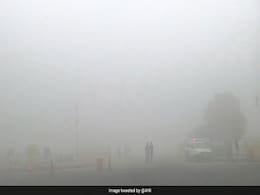 Air Quality Display Panels Put Up In Delhi's Traffic Signals Air Quality Display Panels Put Up In Delhi's Traffic Signals