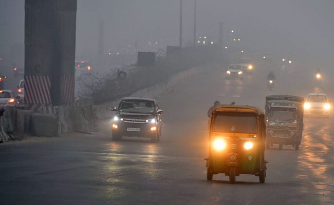 Delhi Welcomes New Year With 7 Degree Temperature; Air Quality 'Severe'