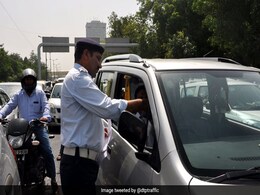 Traffic Challan: फर्जी ई-चालान की कैसे करें पहचान? जरा सी चूक पर हो जाएंगे साइबर ठगी के शिकार Traffic Challan: फर्जी ई-चालान की कैसे करें पहचान? जरा सी चूक पर हो जाएंगे साइबर ठगी के शिकार