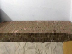 'Bed Of Cash': Nearly Rs 100 Crore In Banned Notes At Kanpur Home