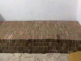 'Bed Of Cash': Nearly Rs 100 Crore In Banned Notes At Kanpur Home 'Bed Of Cash': Nearly Rs 100 Crore In Banned Notes At Kanpur Home