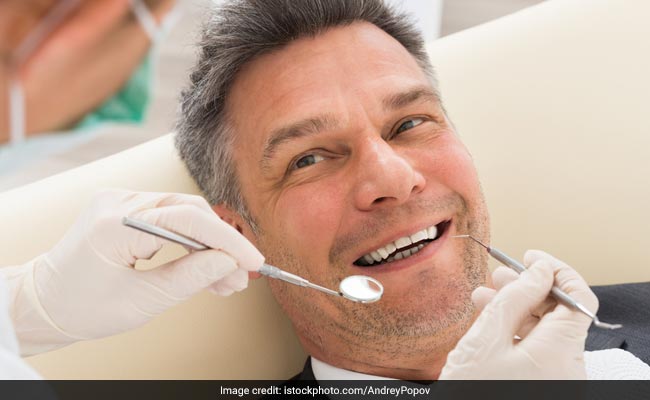 Poor Oral Health May Increase The Risk Of Weakness In Older Men; Try These Foods To Keep Healthy