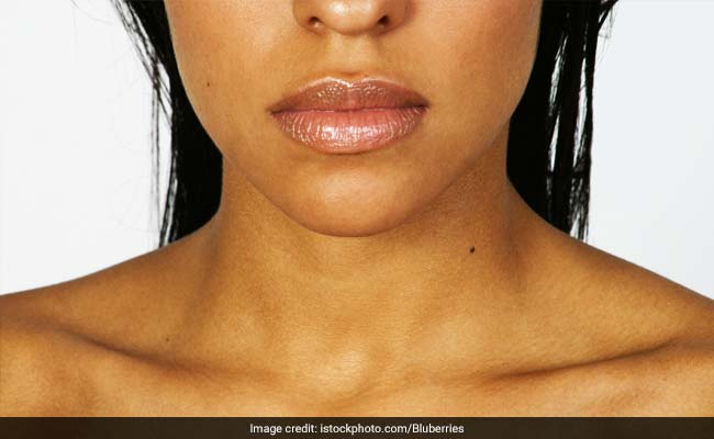 How To Get Rid Of Darkness Of Neck: इन कारणों से दिखता है गर्दन में कालापान, अपनाएंगे ये उपाय तो जल्द हो जाएगा गायब