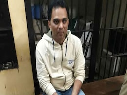 सड़क पर खड़ी गाड़ियों में आग लगाता था यह डॉक्टर, पुलिस ने पकड़ा तो हुआ चौंकाने वाला खुलासा सड़क पर खड़ी गाड़ियों में आग लगाता था यह डॉक्टर, पुलिस ने पकड़ा तो हुआ चौंकाने वाला खुलासा