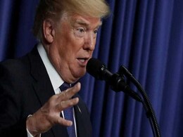 सात साल की एक नाराज़ बच्ची को राष्ट्रपति ट्रंप ने कुछ यूं दिया जवाब सात साल की एक नाराज़ बच्ची को राष्ट्रपति ट्रंप ने कुछ यूं दिया जवाब