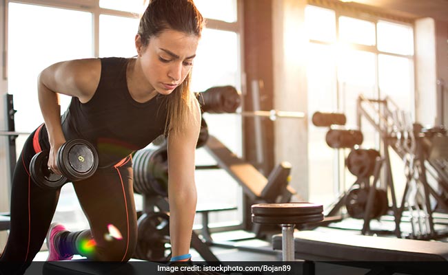 Weight Loss, #MondayMotivation: Follow This Dumbbell Only Workout When