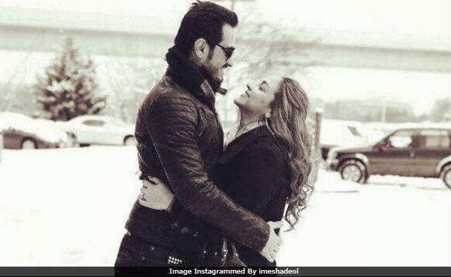 New Mom Esha Deol And Husband Bharat Takhtani In A Romantic Throwback Photo