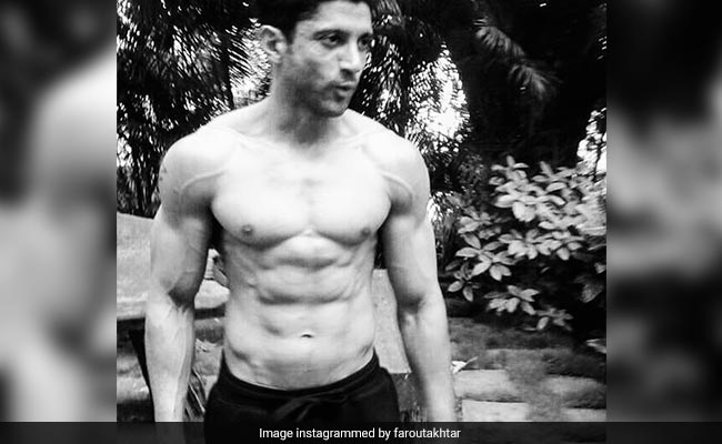 Here's How Farhan Akhtar Acquired A Perfect Lean Body