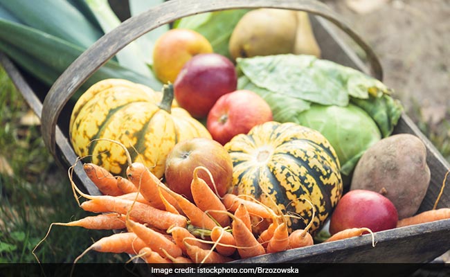 Want To Be Happy? Eat Your Fruits And Veggies, Say Experts