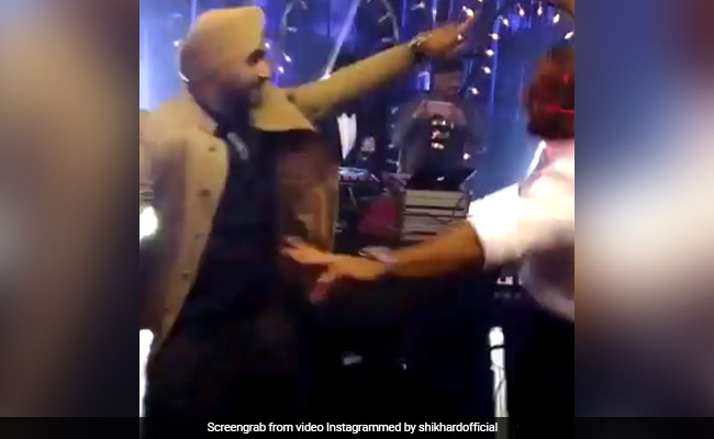 Missing Virat-Anushka Wedding? See Shikhar Dhawan, Harbhajan Singh's New Bhangra Video