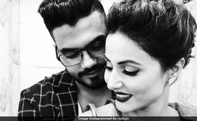 <i>Bigg Boss 11</i>: Hina Khan Is 'Glad' Her Romance With Boyfriend Rocky Is Now Public