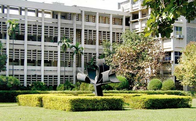 Female Enrolment In IITs To Be Increased To 20 Per Cent By Creating Supernumerary Seats