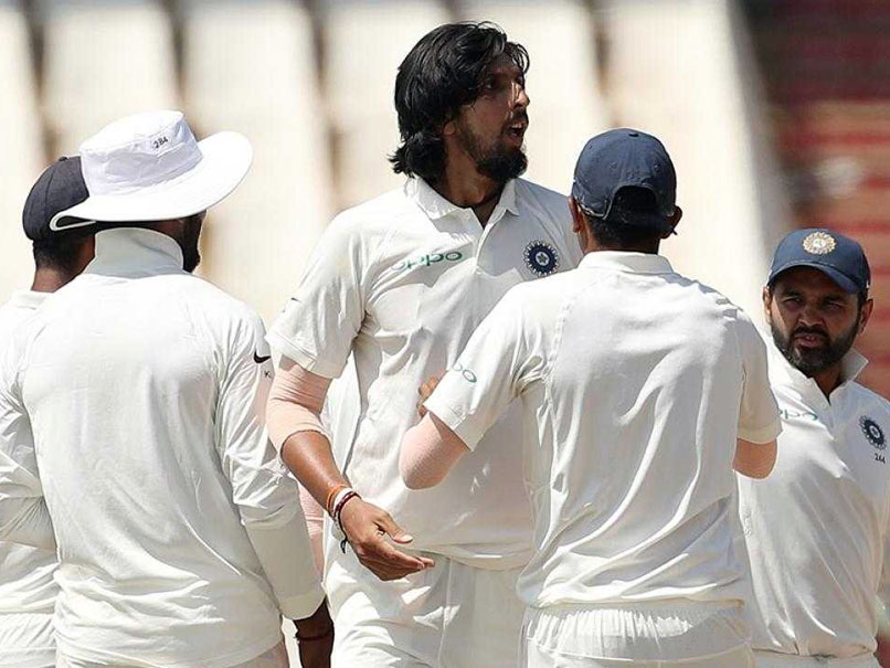 India vs South Africa, Live Cricket Score, 2nd Test, Day 4: Ishant Sharma Strikes For India, Keshav Maharaj Departs India vs South Africa, Live Cricket Score, 2nd Test, Day 4: Ishant Sharma Strikes For India, Keshav Maharaj Departs