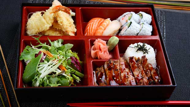 Japanese Bento Boxes (Lunch Boxes)