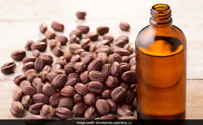 jojoba oil is good for hair growth