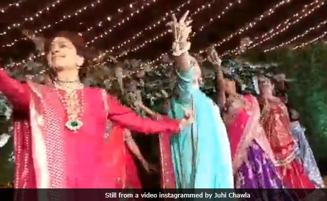 Seen Juhi Chawla Dancing To Deepika Padukone's Ram-Leela Song Yet?