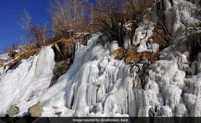 Over 60 Passengers Stranded Due To Heavy Snowfall, Rescued In Kargil