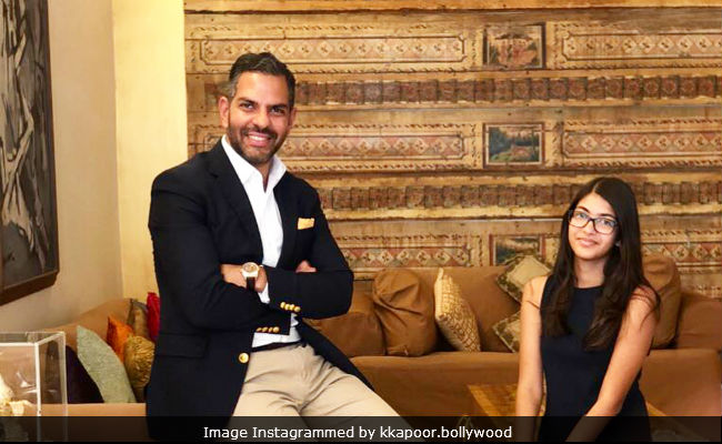 Viral: Karisma Kapoor's Daughter Samiera And Ex-Husband Sunjay Kapur Pose Together