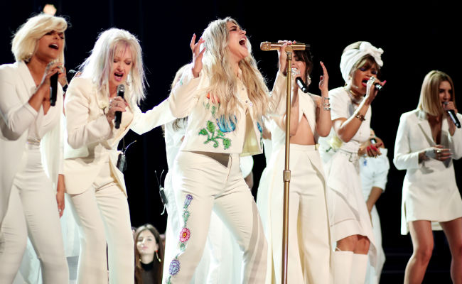 Grammys 2018: Kesha's Fierce Anti-Abuse Statement, With A-List Backup