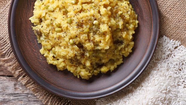 Monsoon Care: Eat Simple Khichdi To Soothe Your Tummy This Rainy Season