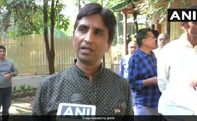 On Kumar Vishwas’s Arvind Kejriwal Attack, A U-Turn 2 Days Before Voting