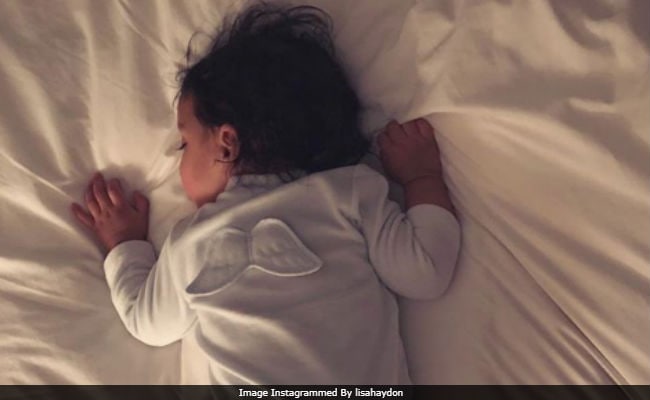 Lisa Haydon Shares An 'Angelic' Pic Of Son Zack. It's Adorable