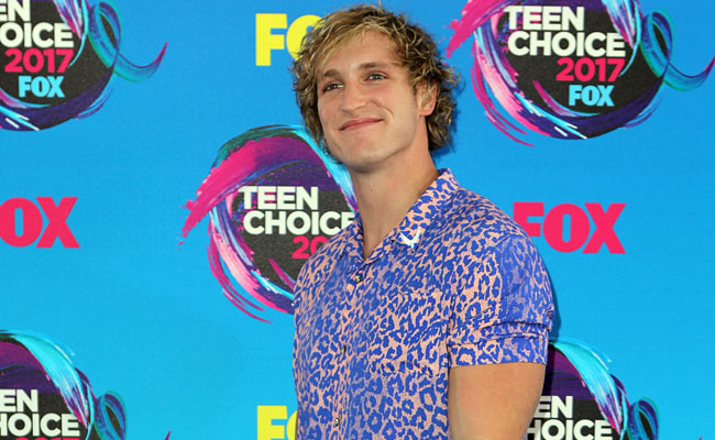 YouTuber Logan Paul Went Away After Vlogging Dead Body. Returns, Tasering Dead Rat