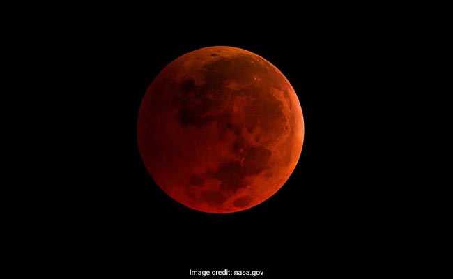 भारत में आंशिक तौर पर देखा गया इस साल का पहला पूर्ण चंद्र ग्रहण